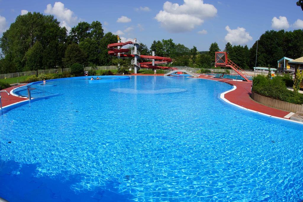 באד ביברה Waldhotel מראה חיצוני תמונה